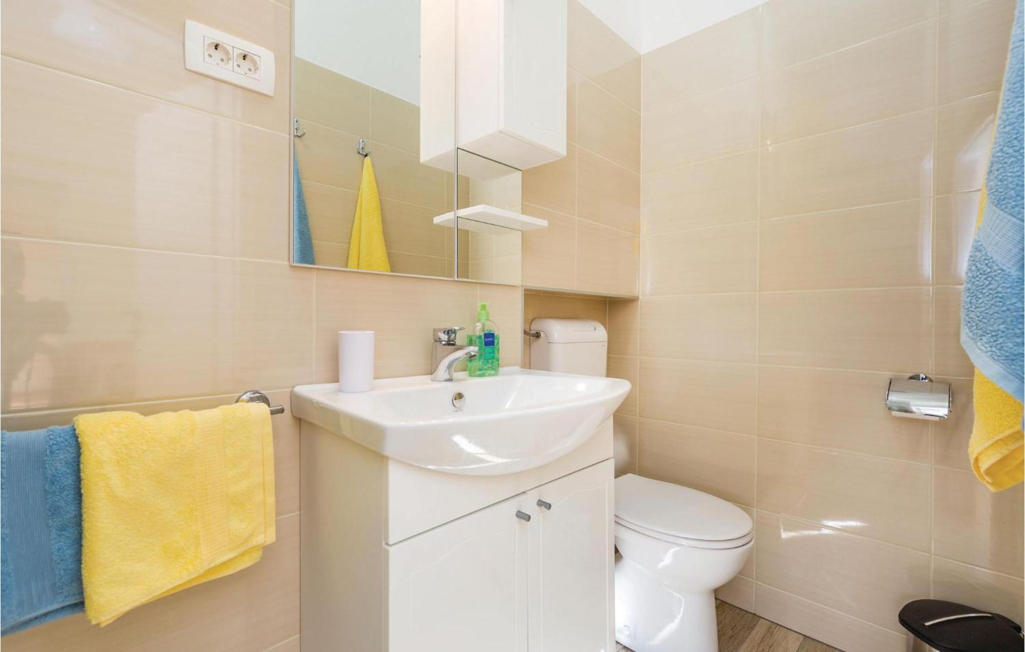 Stunning Apartment In Lovran With Kitchen Zewnętrze zdjęcie